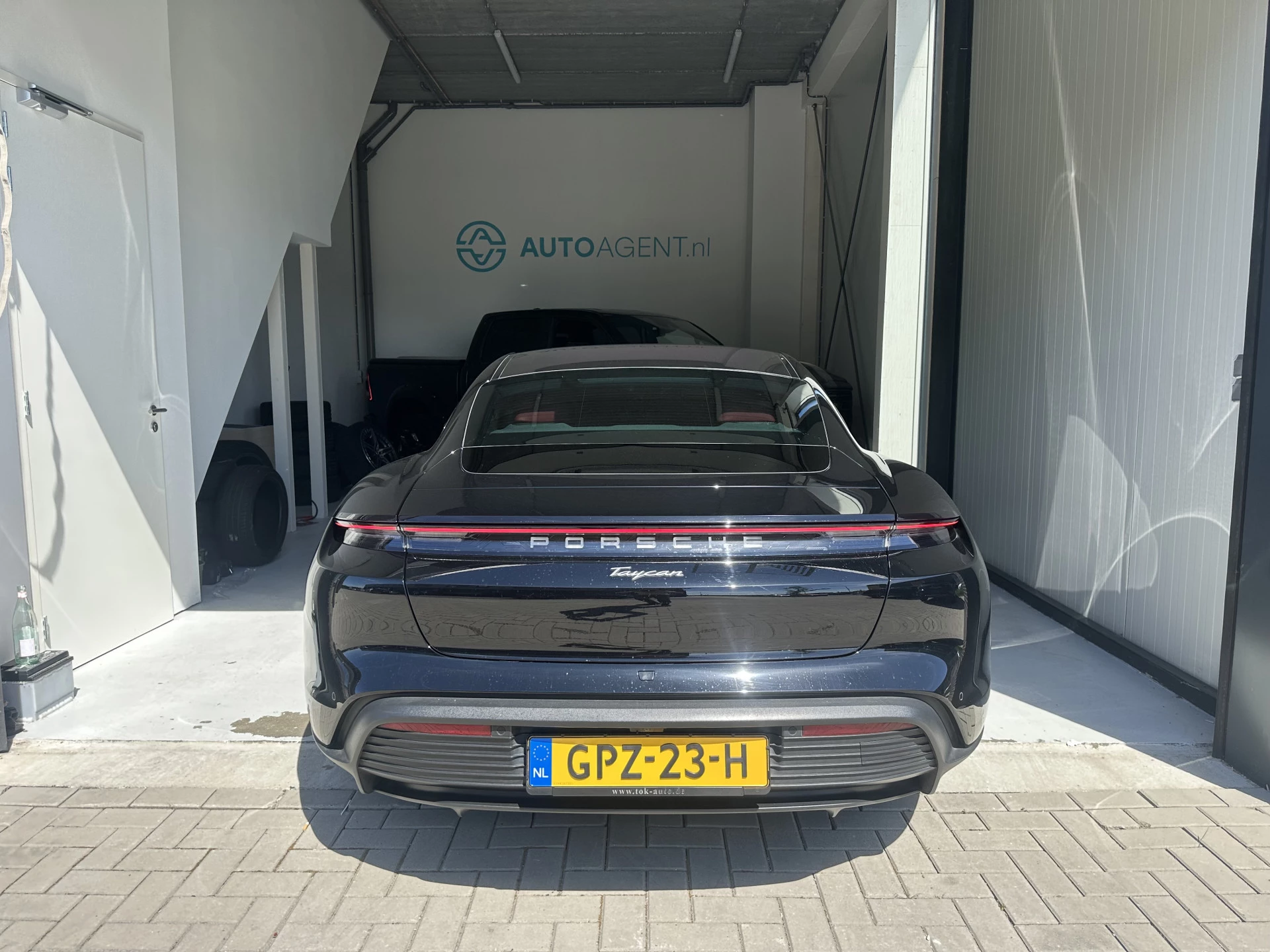 Hoofdafbeelding Porsche Taycan