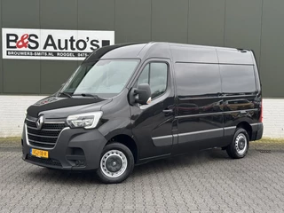 Hoofdafbeelding Renault Master Renault Master T35 2.3 dCi 135 L2H2 Airco Navigatie Cruise Led koplampen Media player