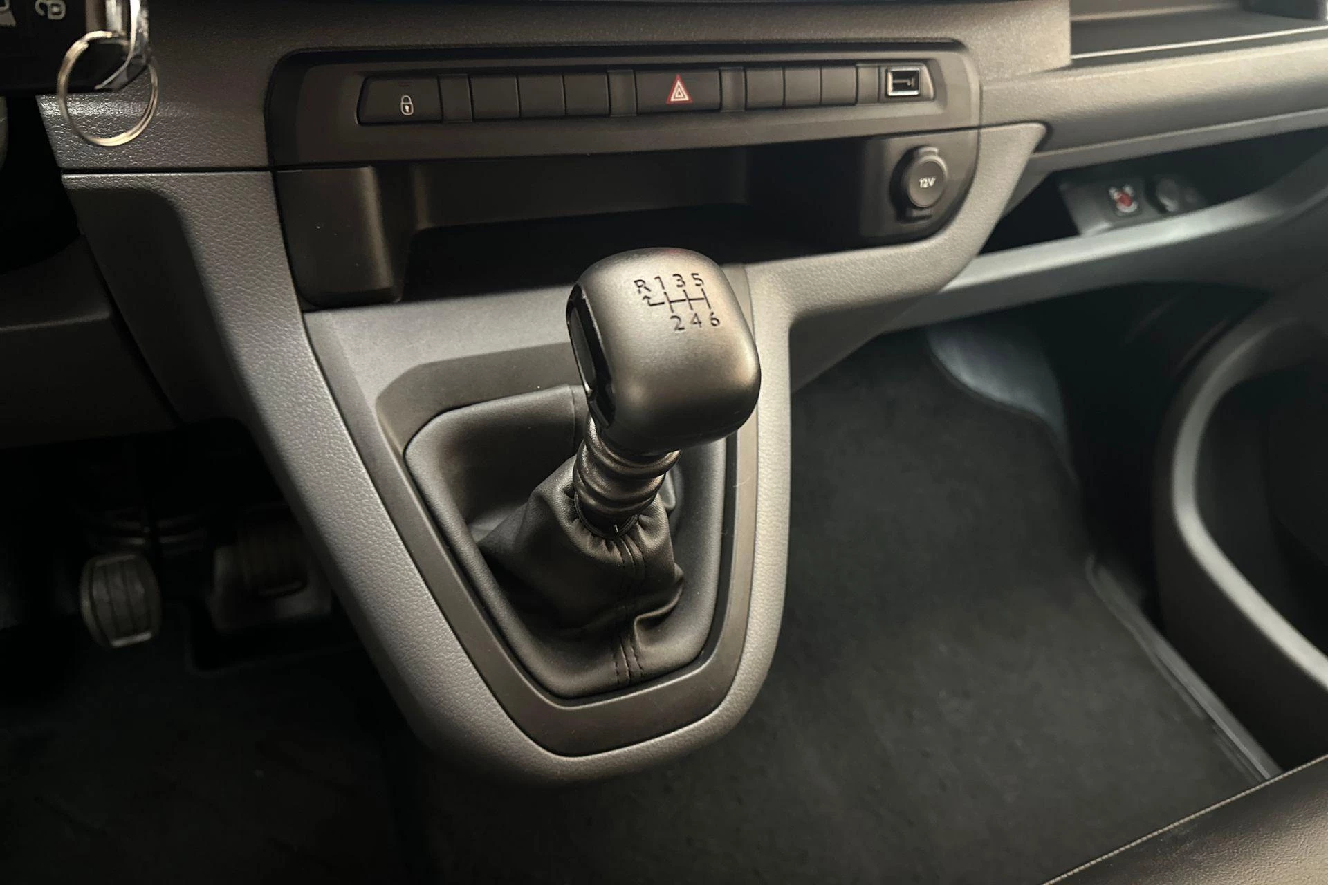 Hoofdafbeelding Peugeot Traveller