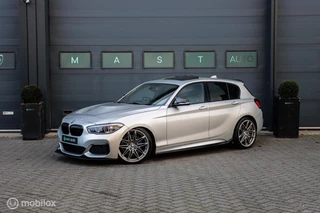 Hoofdafbeelding BMW 1 Serie BMW M140i xDrive High Executive|Schuifdak|Harman-Kardon|Maxton