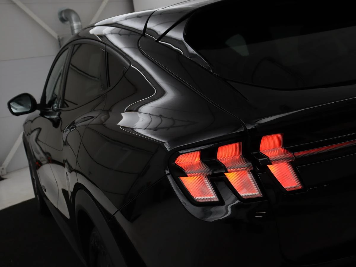 Hoofdafbeelding Ford Mustang Mach-E