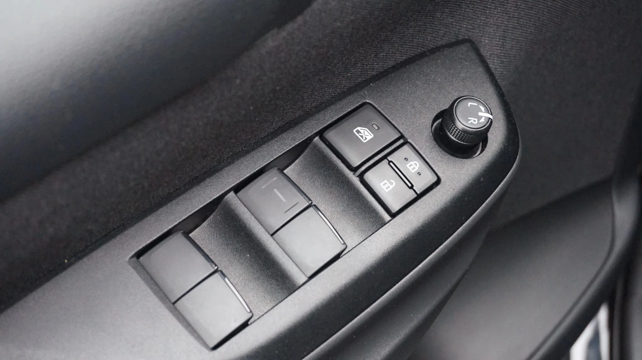 Hoofdafbeelding Mazda 2 Hybrid