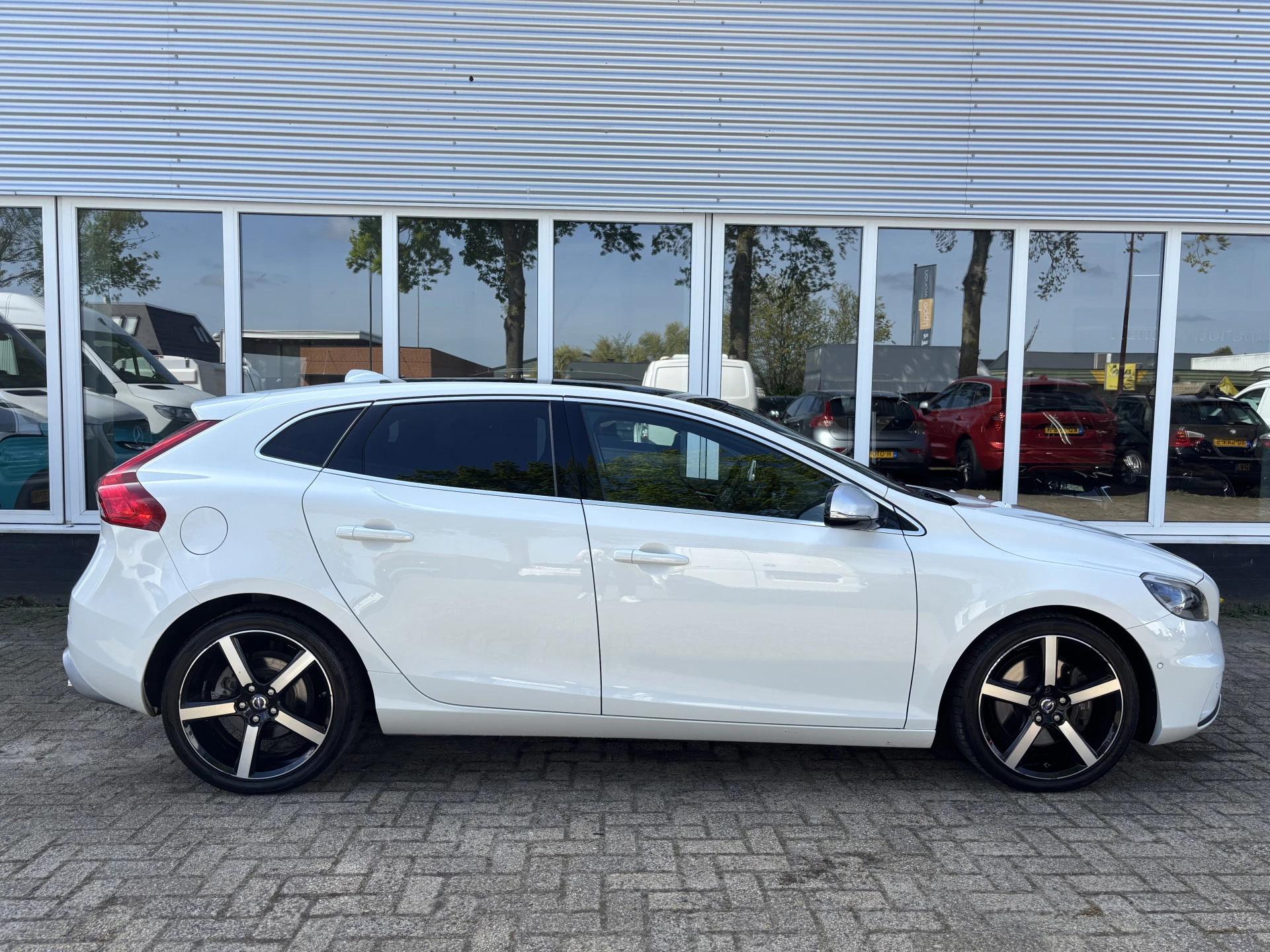 Hoofdafbeelding Volvo V40