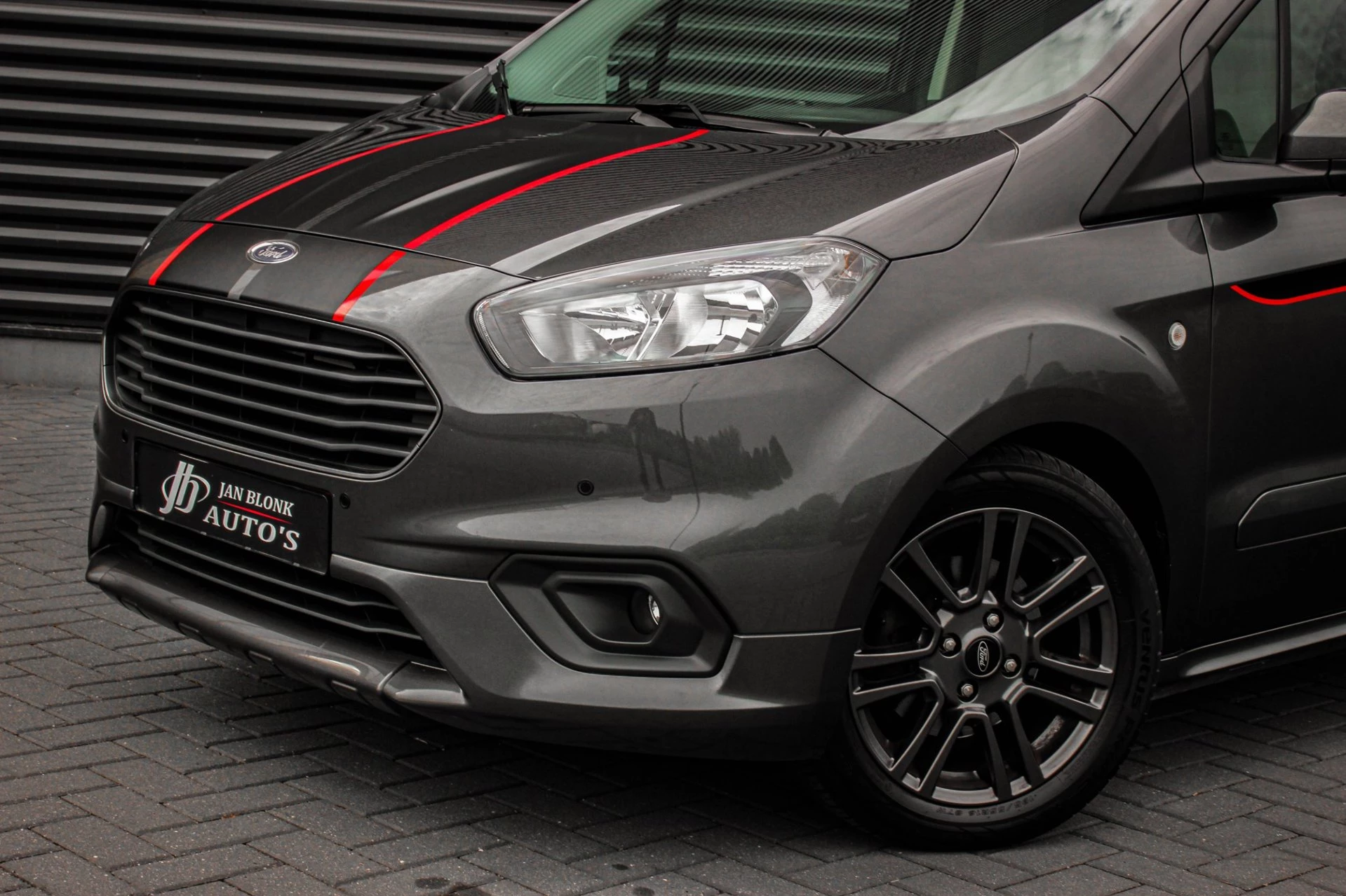 Hoofdafbeelding Ford Transit Courier