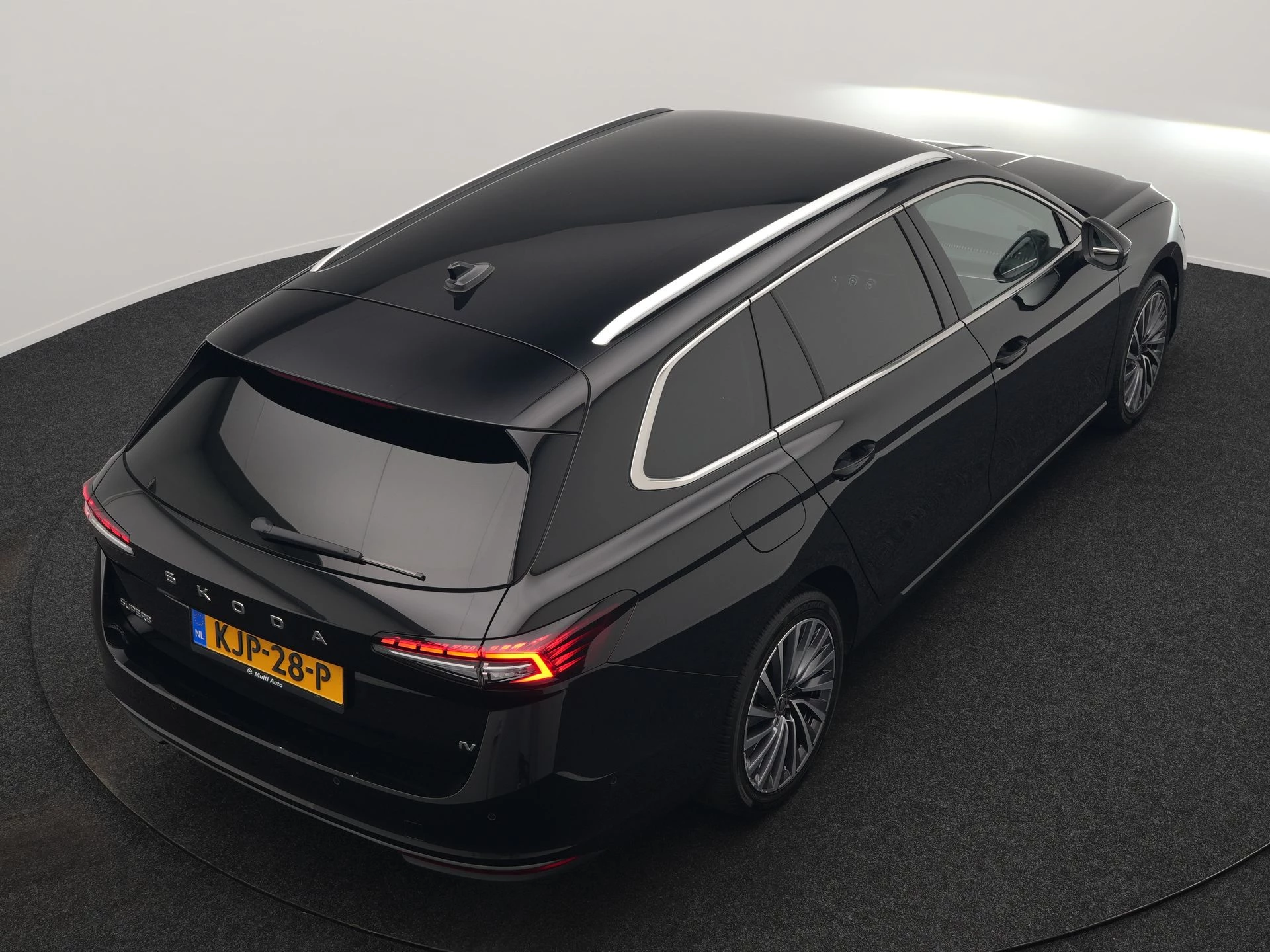 Hoofdafbeelding Škoda Superb