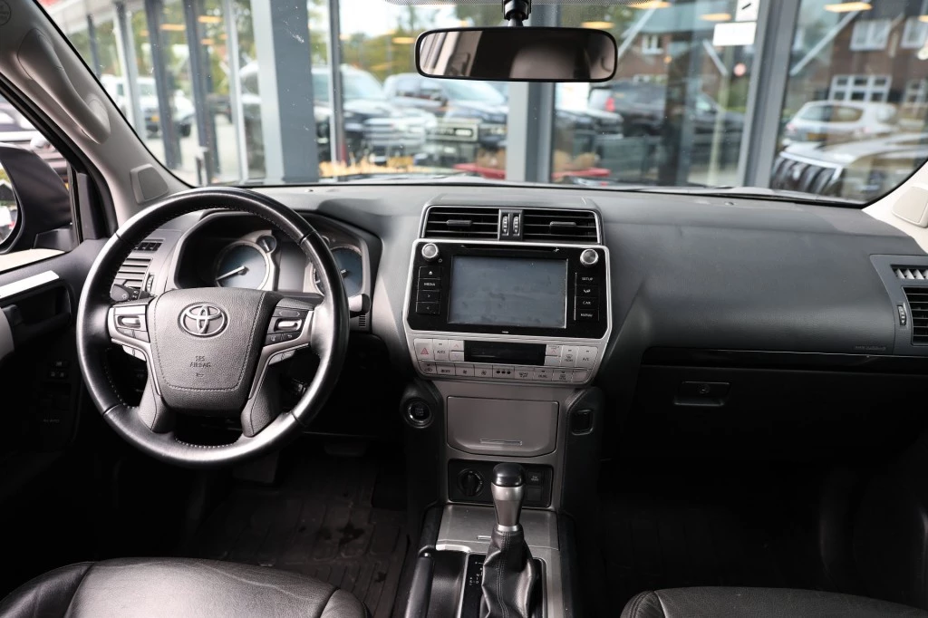 Hoofdafbeelding Toyota Land Cruiser