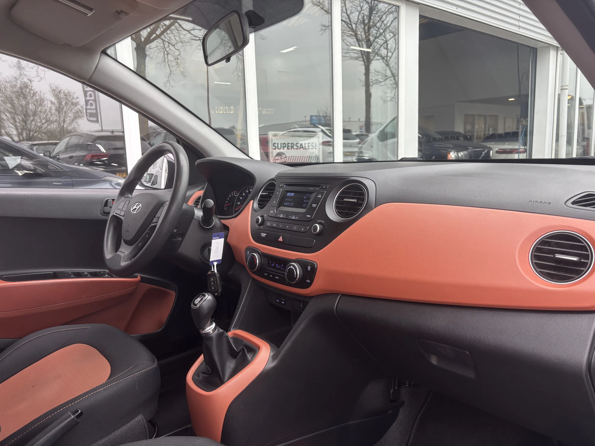 Hoofdafbeelding Hyundai i10