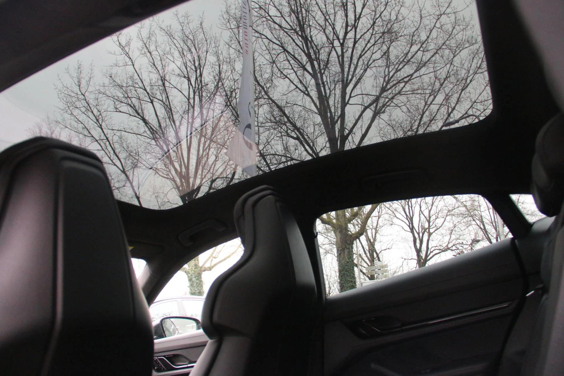 Hoofdafbeelding Porsche Taycan