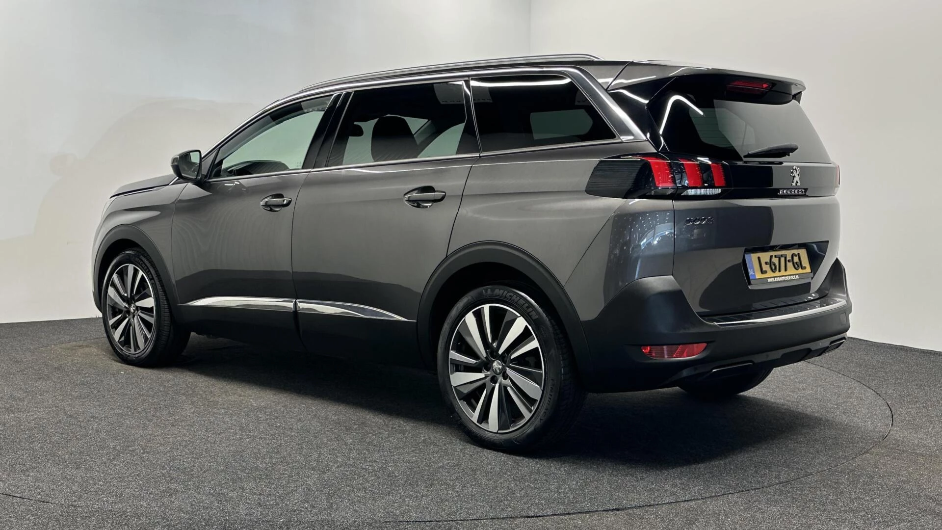 Hoofdafbeelding Peugeot 5008
