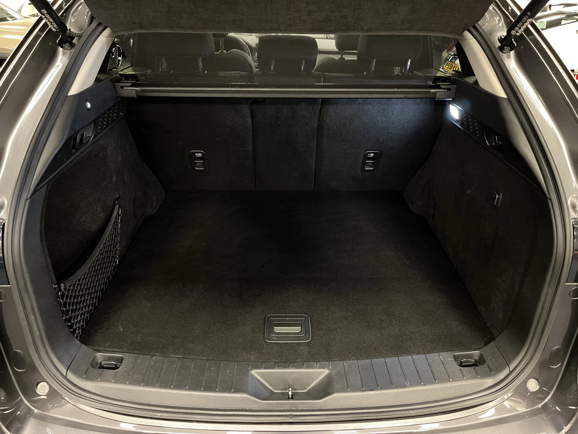 Hoofdafbeelding Mazda CX-60