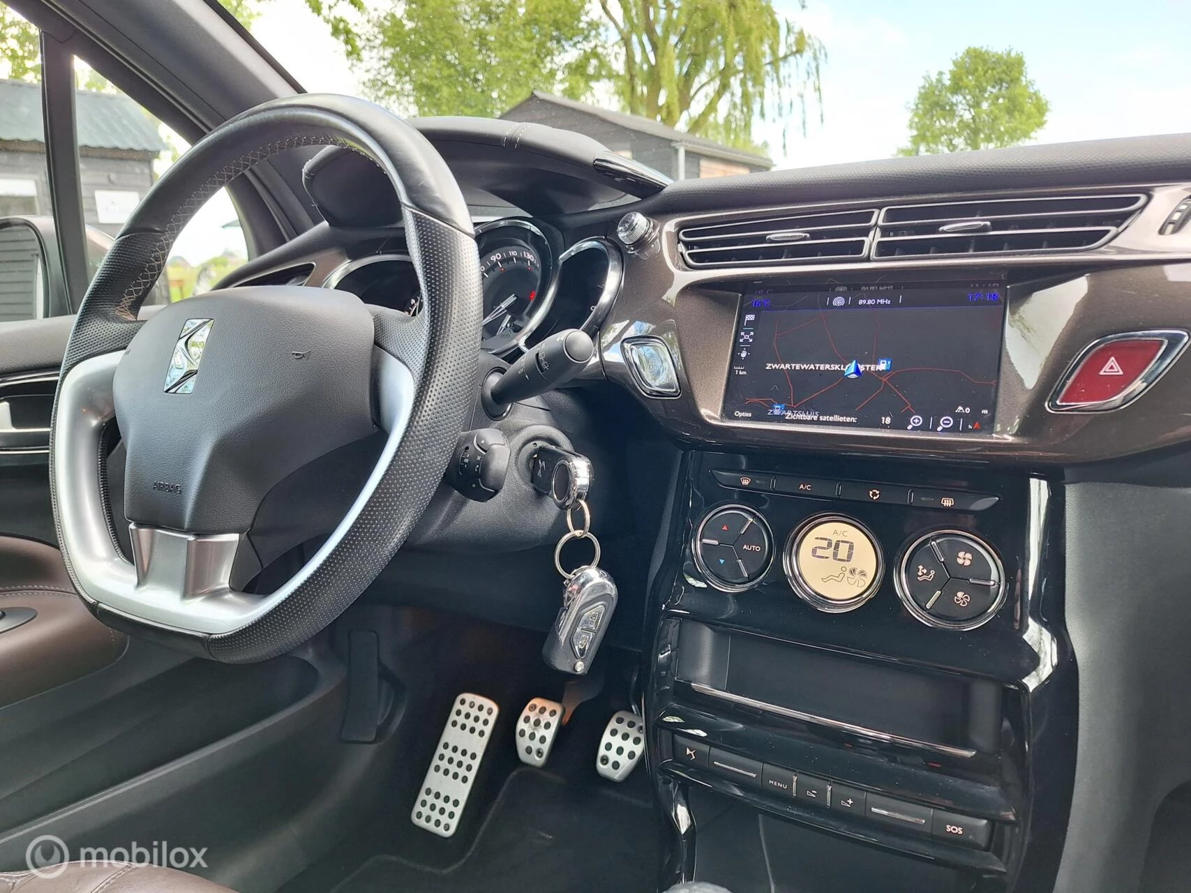 Hoofdafbeelding DS DS 3