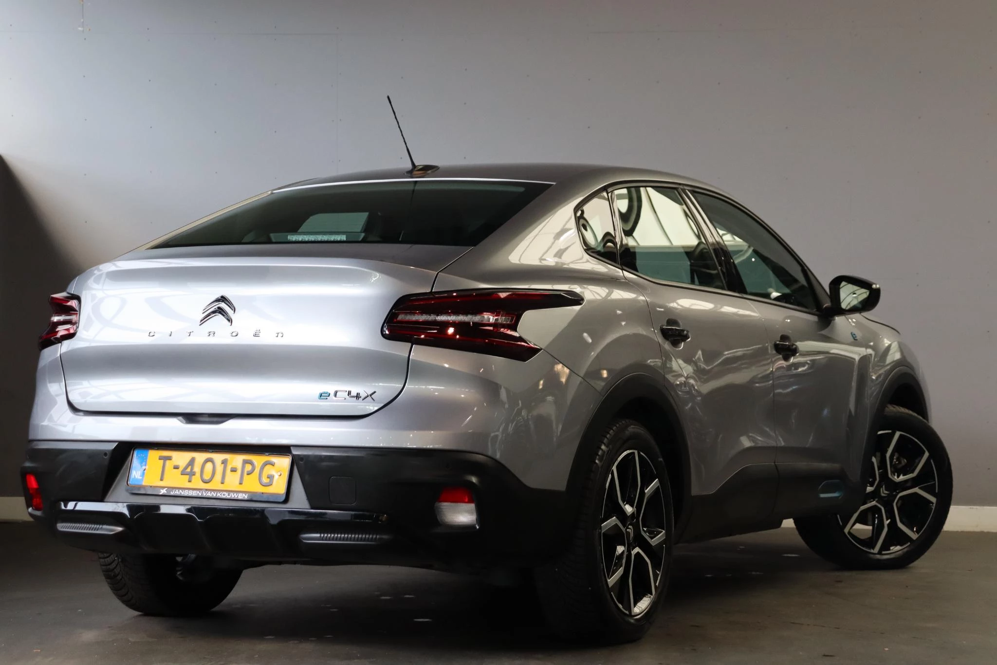 Hoofdafbeelding Citroën ë-C4 X