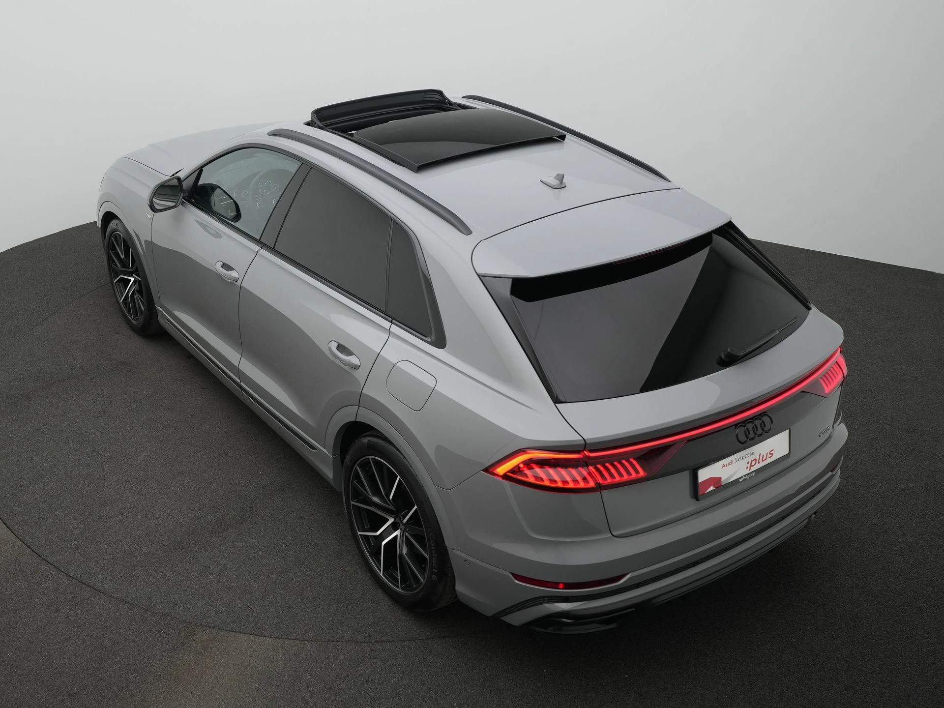 Hoofdafbeelding Audi Q8