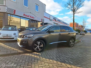 PEUGEOT 3008 1.2 PURETECH ALLURE / Carplay / Virtual Cockpit /