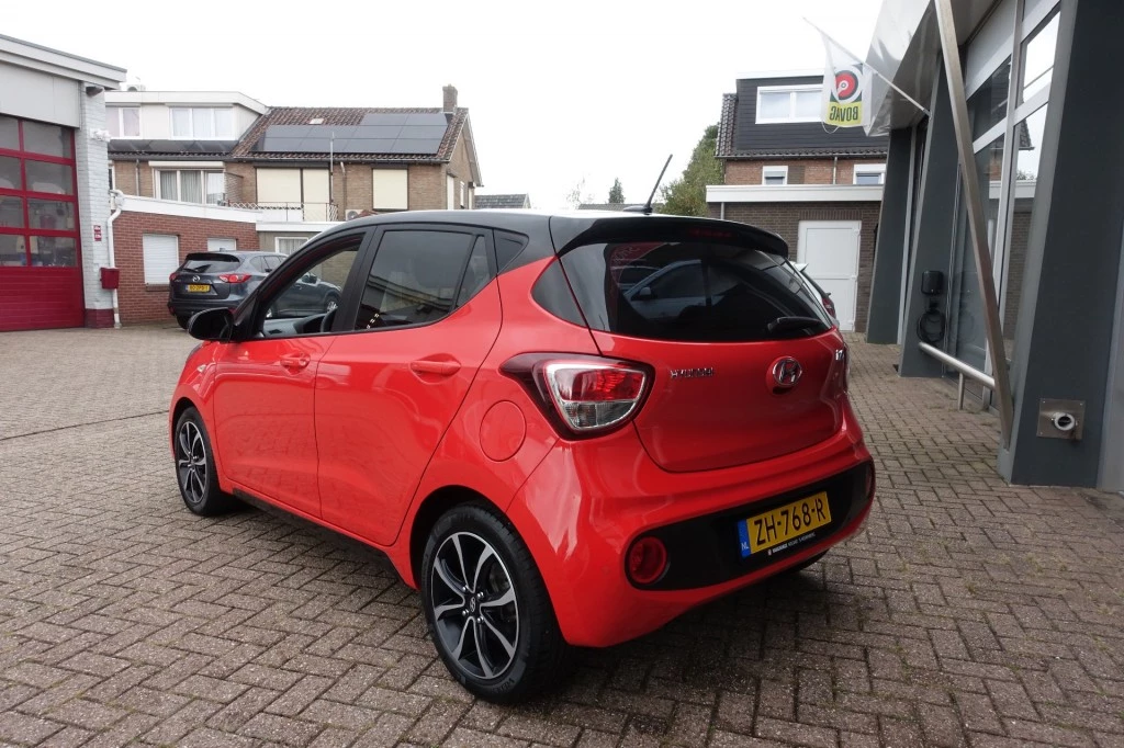 Hoofdafbeelding Hyundai i10