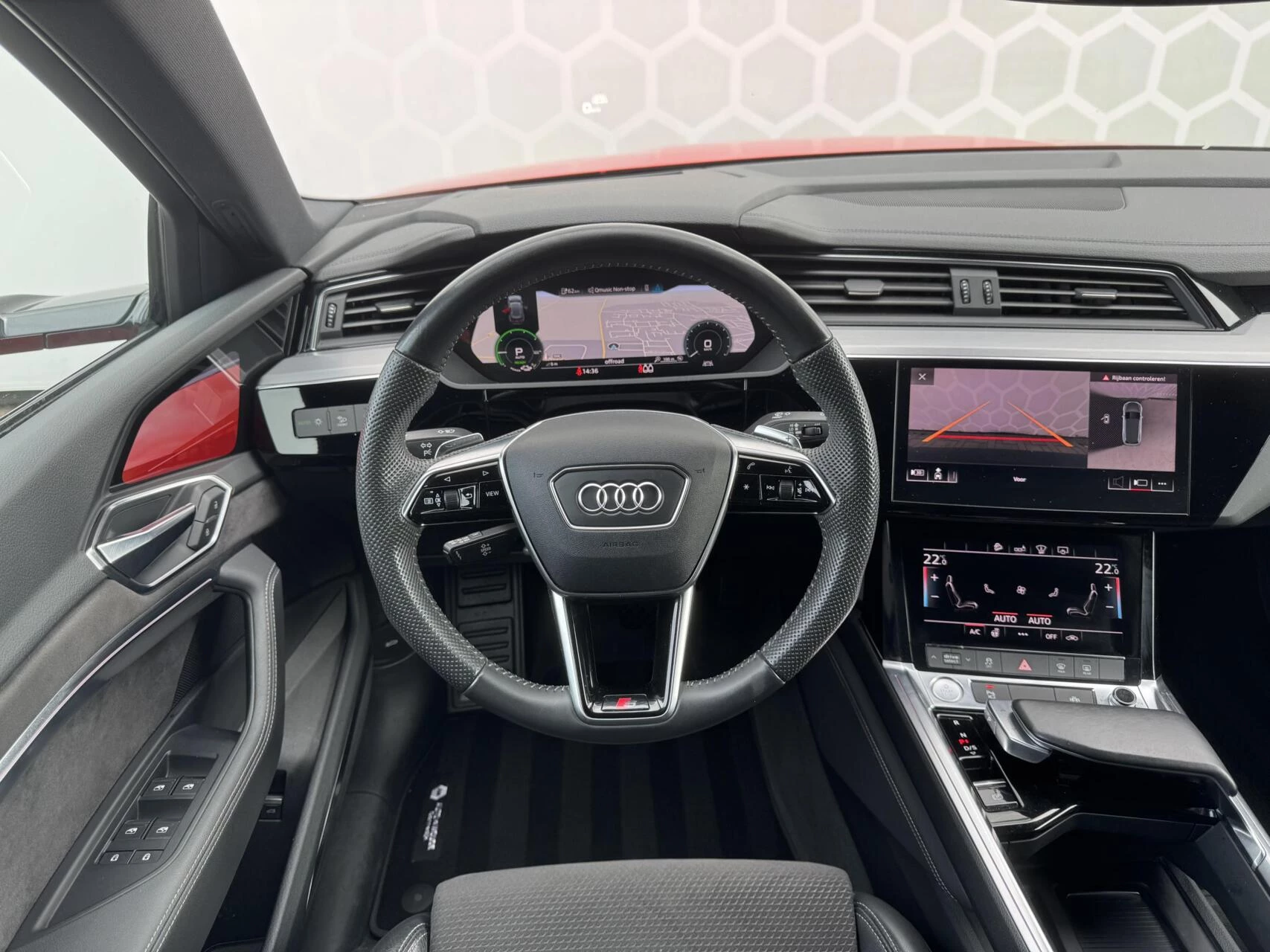Hoofdafbeelding Audi e-tron