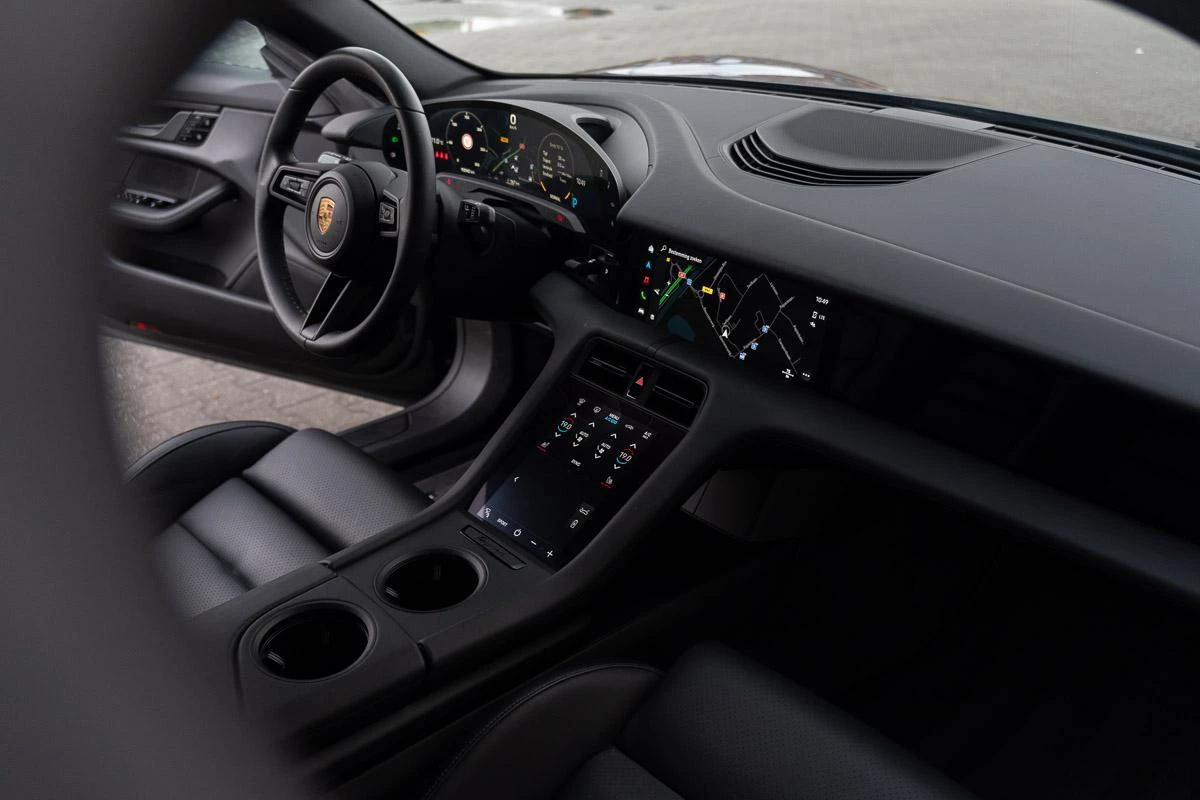 Hoofdafbeelding Porsche Taycan