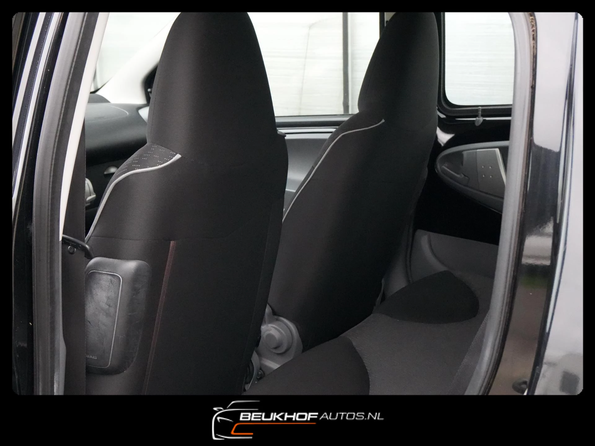 Hoofdafbeelding Peugeot 107