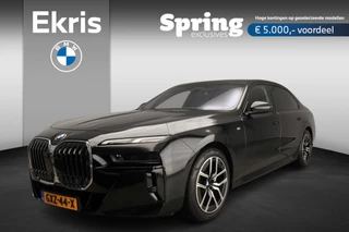 BMW 7 Serie Sedan 740d xDrive | M-Sportpakket | LED | Leder | HUD | Schuifdak | Active steering | Shadow line