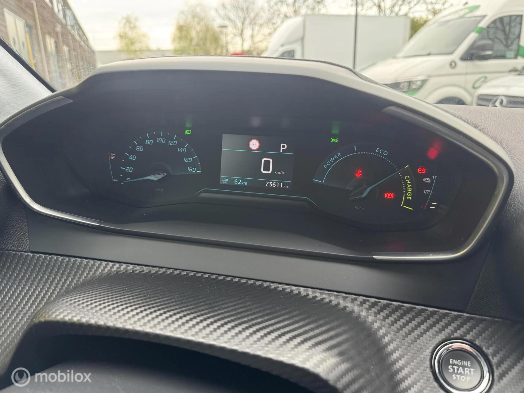 Hoofdafbeelding Peugeot e-208