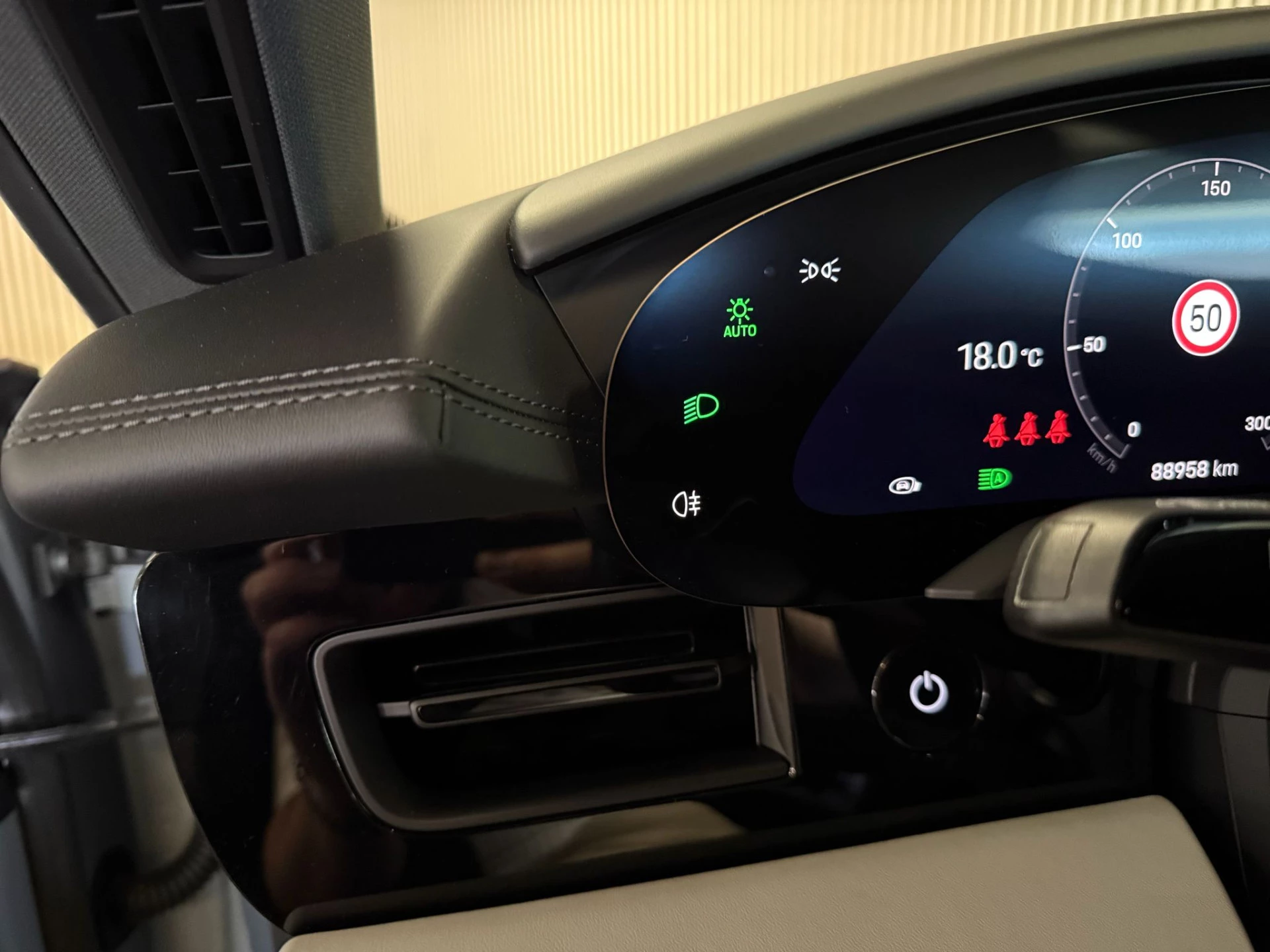 Hoofdafbeelding Porsche Taycan