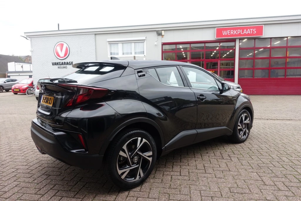 Hoofdafbeelding Toyota C-HR