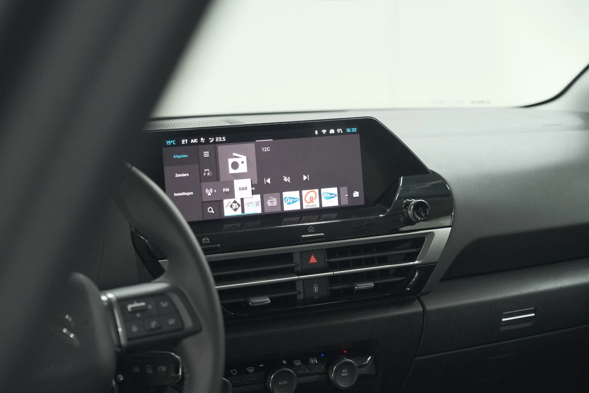 Hoofdafbeelding Citroën ë-C4