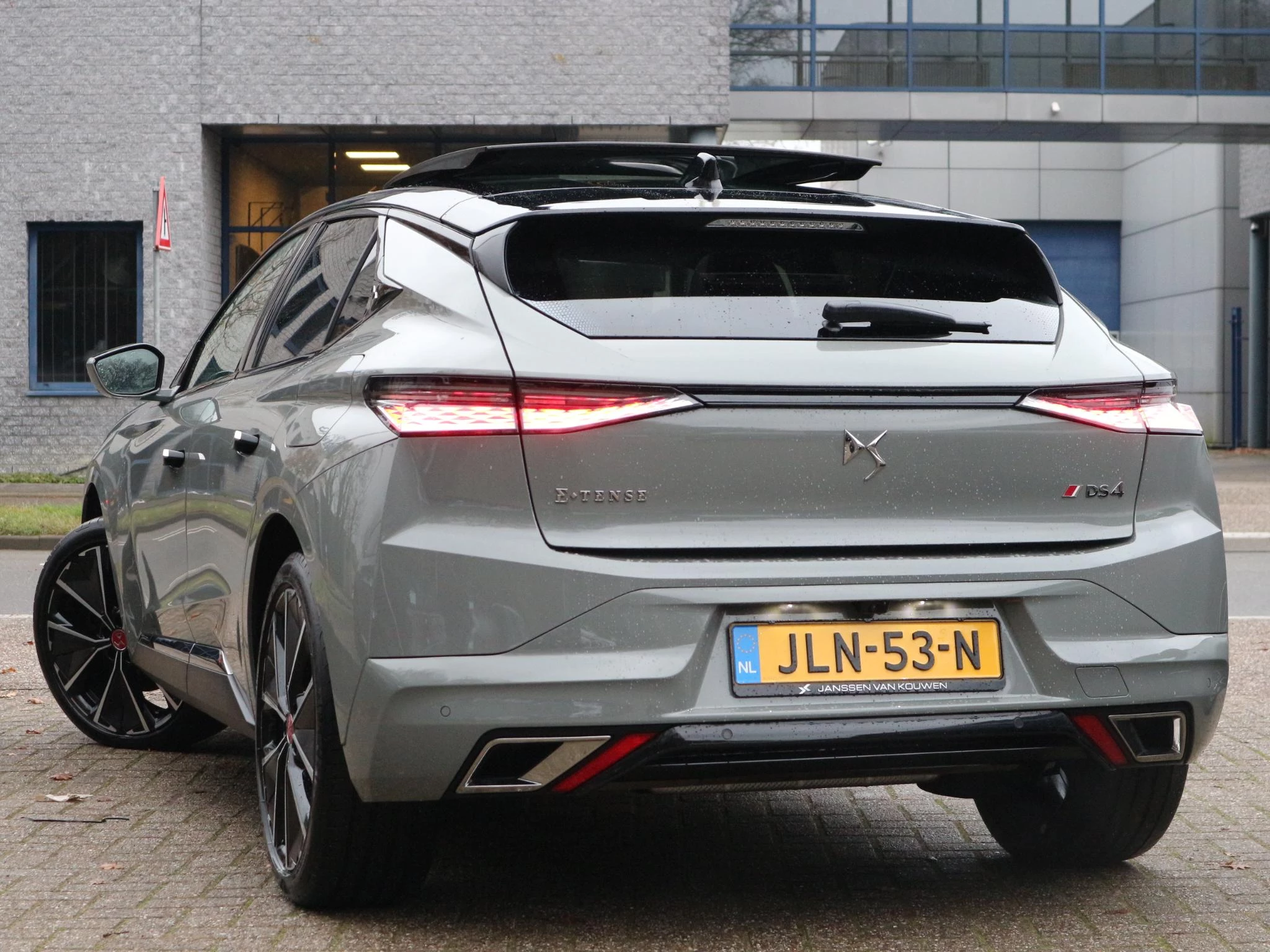 Hoofdafbeelding DS DS 4