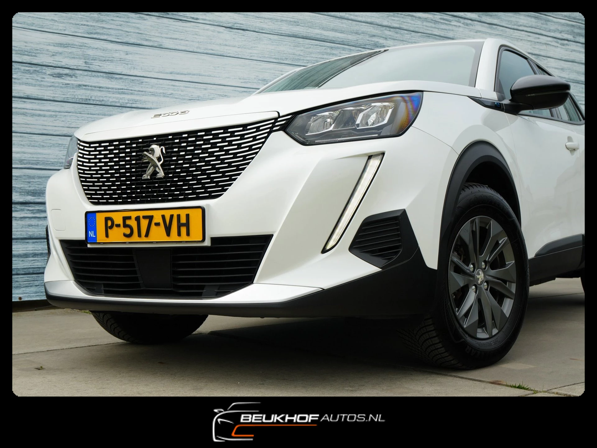 Hoofdafbeelding Peugeot e-2008