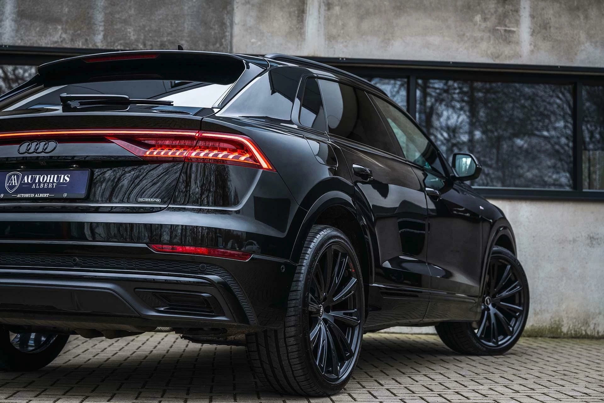 Hoofdafbeelding Audi Q8