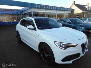 Hoofdafbeelding Alfa Romeo Stelvio Alfa Romeo Stelvio 2.0 GME 280 AWD Veloce PANORAMADAK+ADAPTIEF ONDERSTEL+TREKHAAK