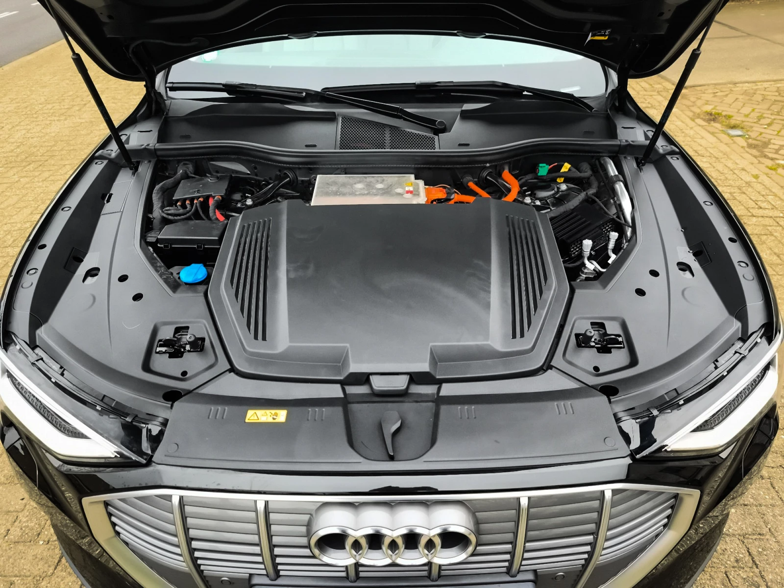 Hoofdafbeelding Audi e-tron