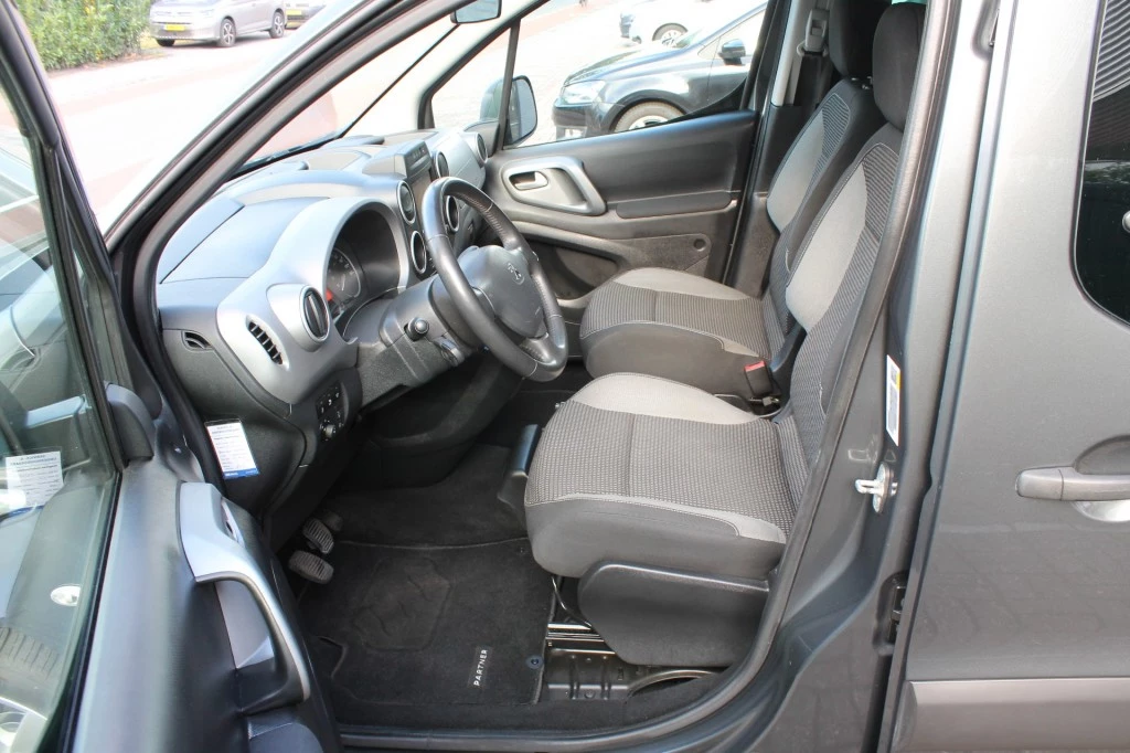 Hoofdafbeelding Peugeot Partner