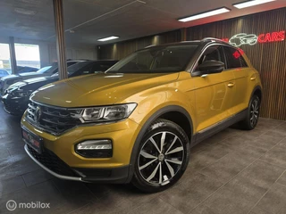 Hoofdafbeelding Volkswagen T-Roc Volkswagen T-Roc 1.5 TSI /Panoramadak / Acc / Lane / Carplay