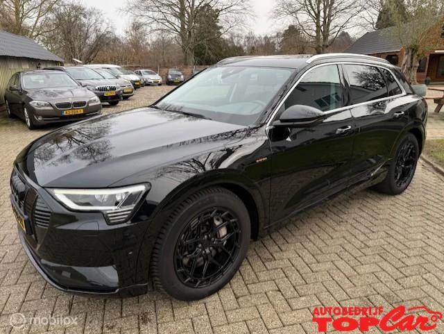 Hoofdafbeelding Audi e-tron