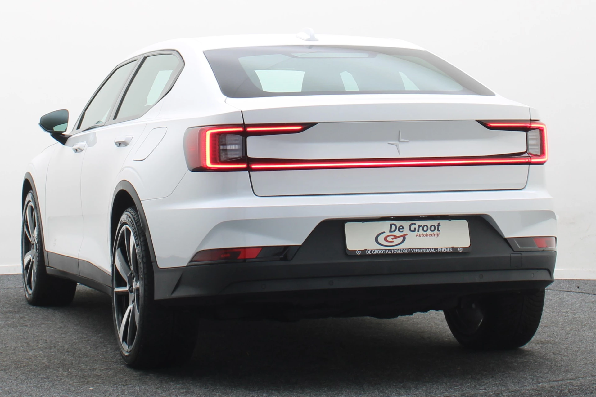 Hoofdafbeelding Polestar 2