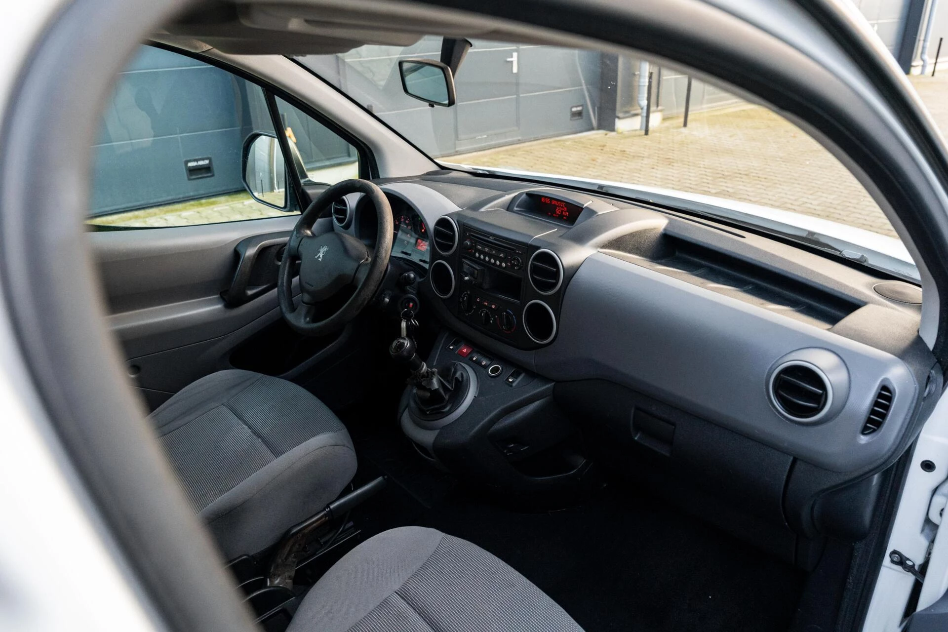 Hoofdafbeelding Peugeot Partner