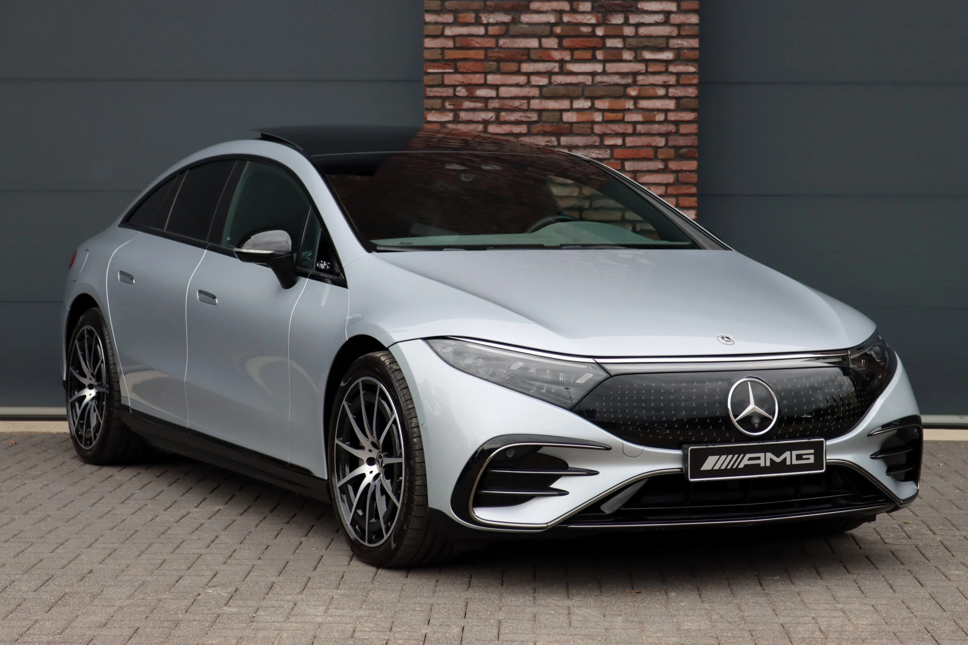 Hoofdafbeelding Mercedes-Benz EQS