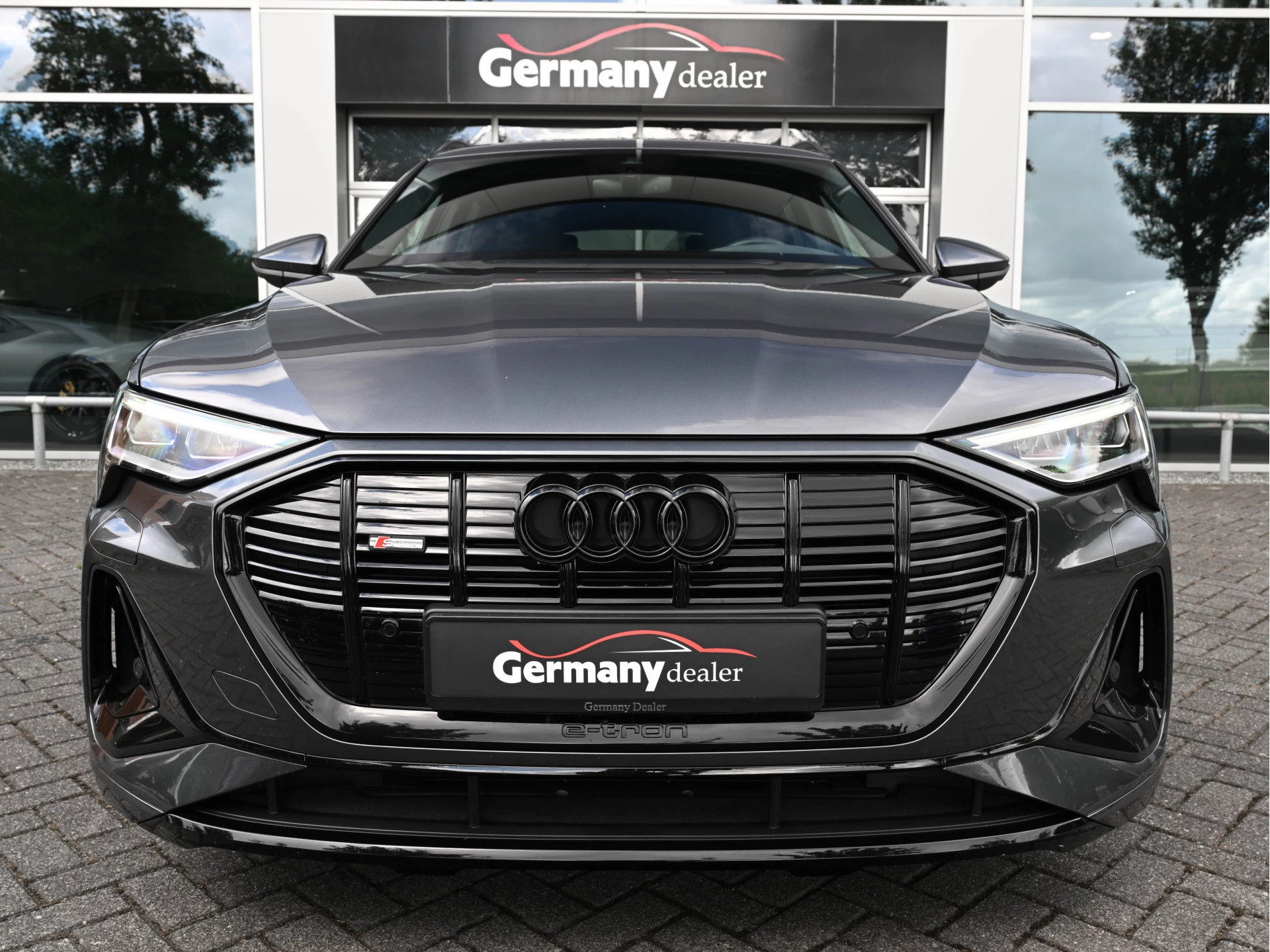 Hoofdafbeelding Audi e-tron
