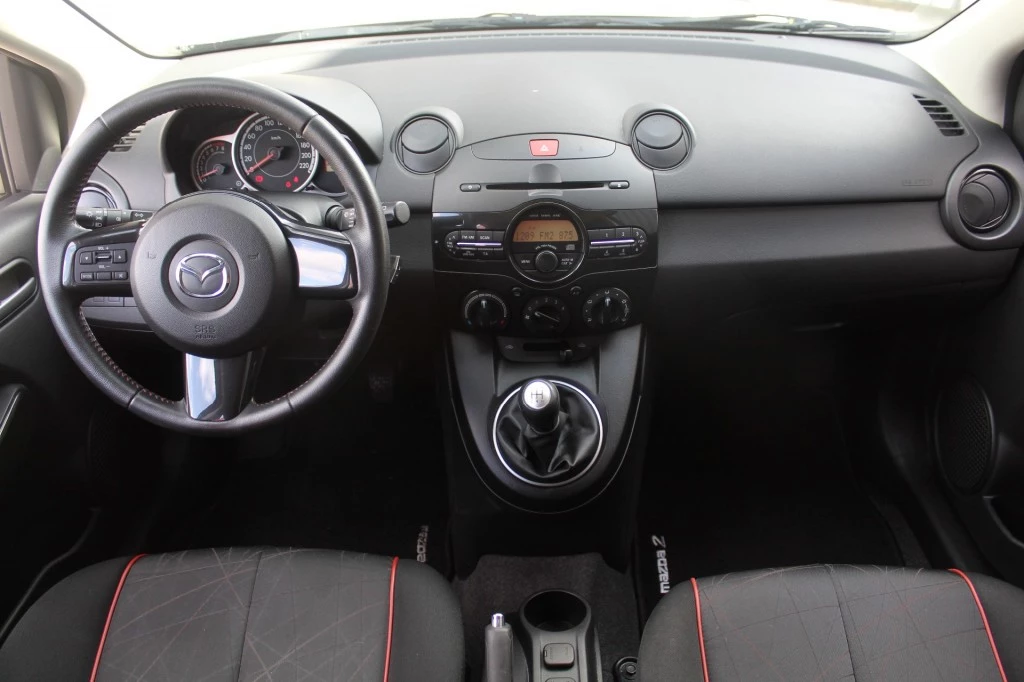 Hoofdafbeelding Mazda 2