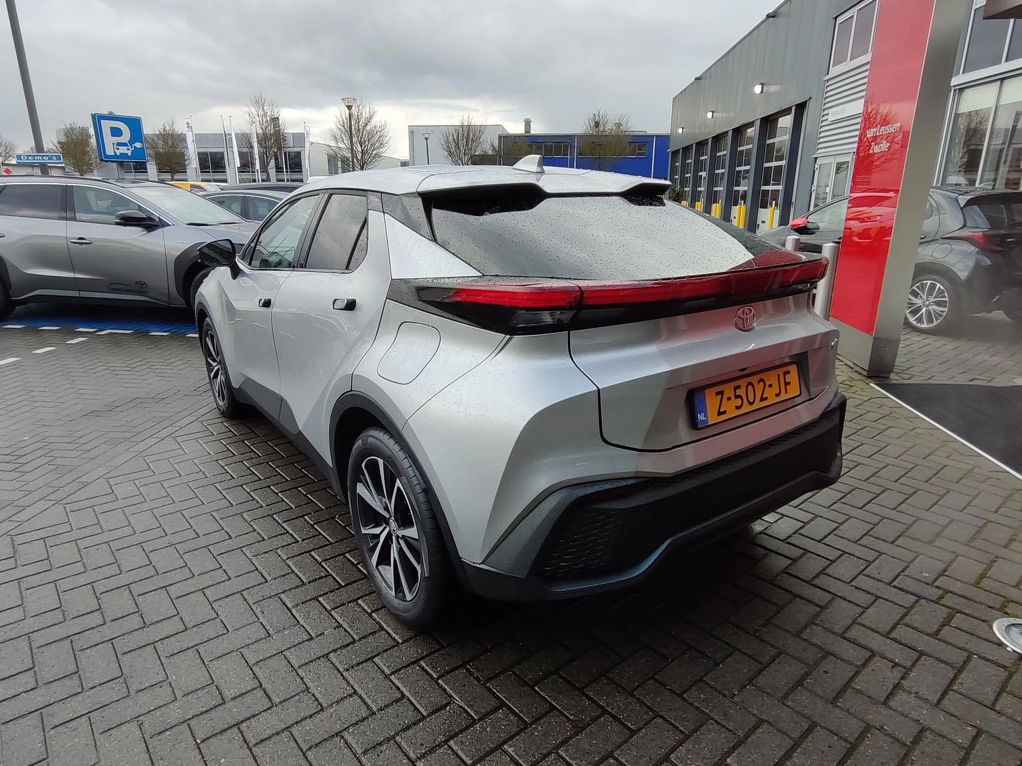 Hoofdafbeelding Toyota C-HR