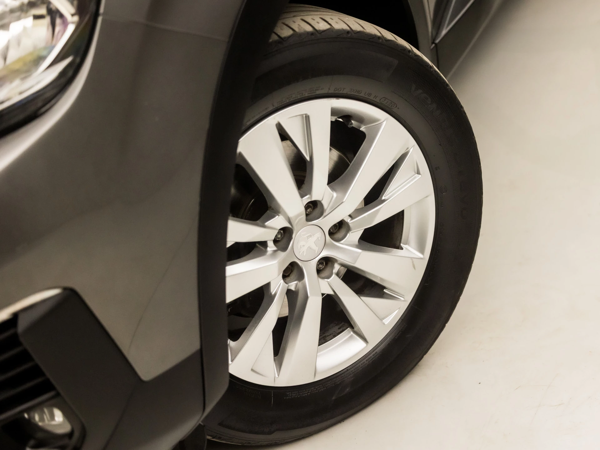Hoofdafbeelding Peugeot 5008