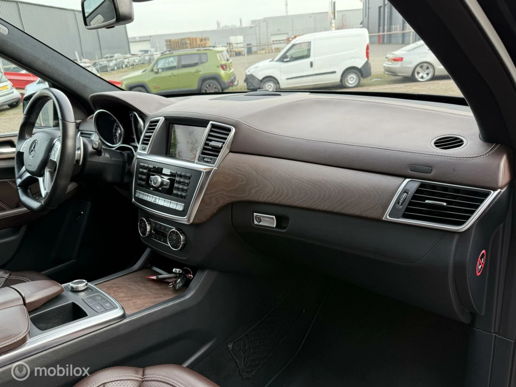 Hoofdafbeelding Mercedes-Benz M-Klasse