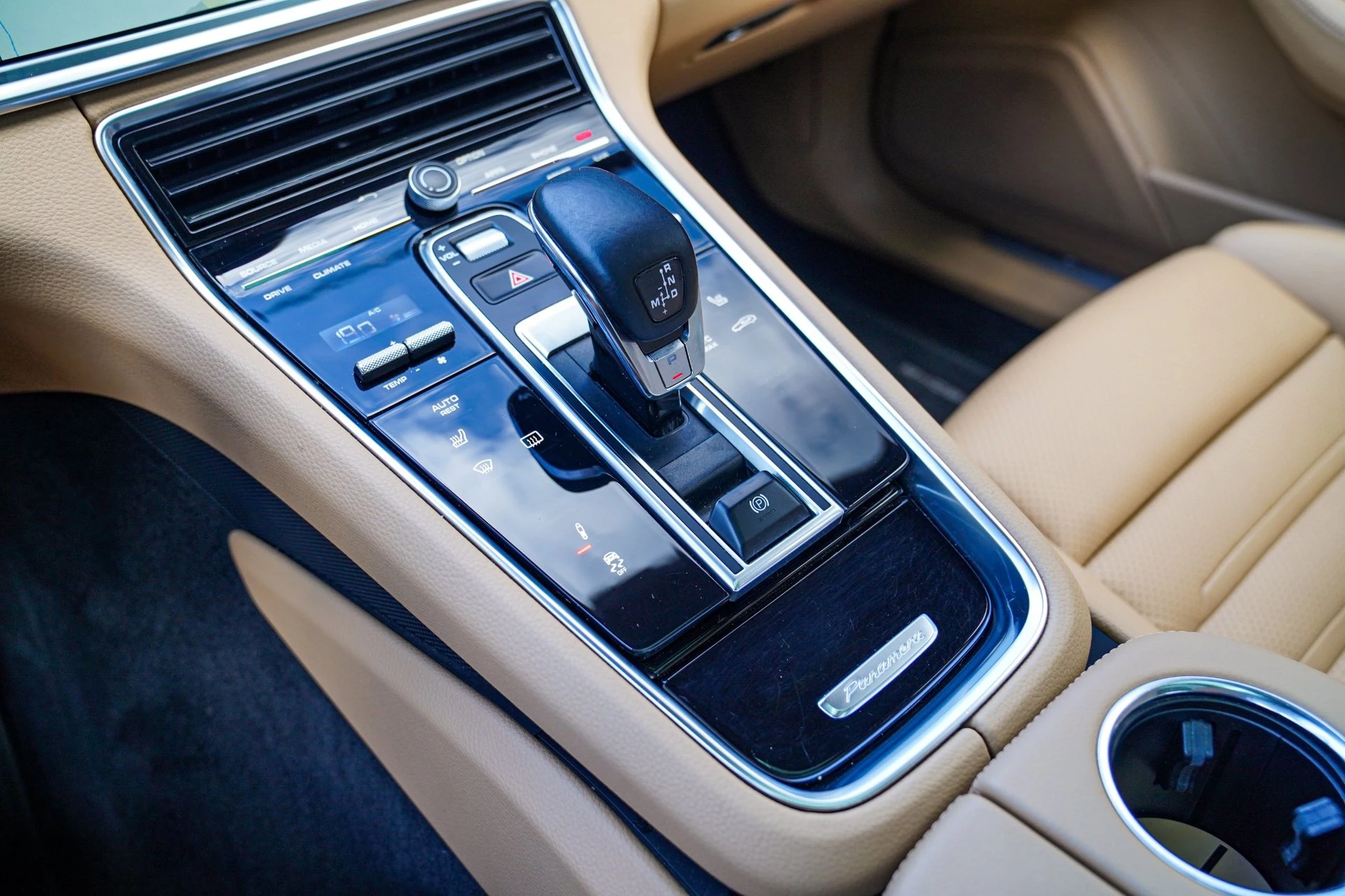 Hoofdafbeelding Porsche Panamera