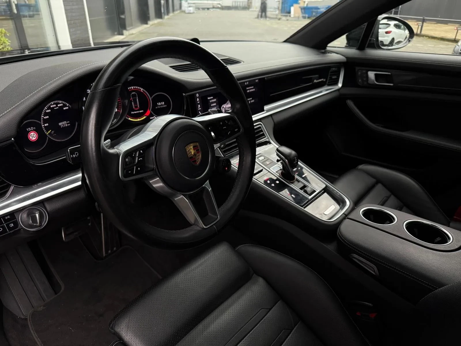 Hoofdafbeelding Porsche Panamera