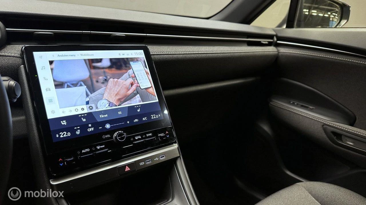 Hoofdafbeelding Lexus LBX