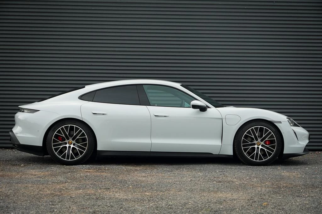 Hoofdafbeelding Porsche Taycan
