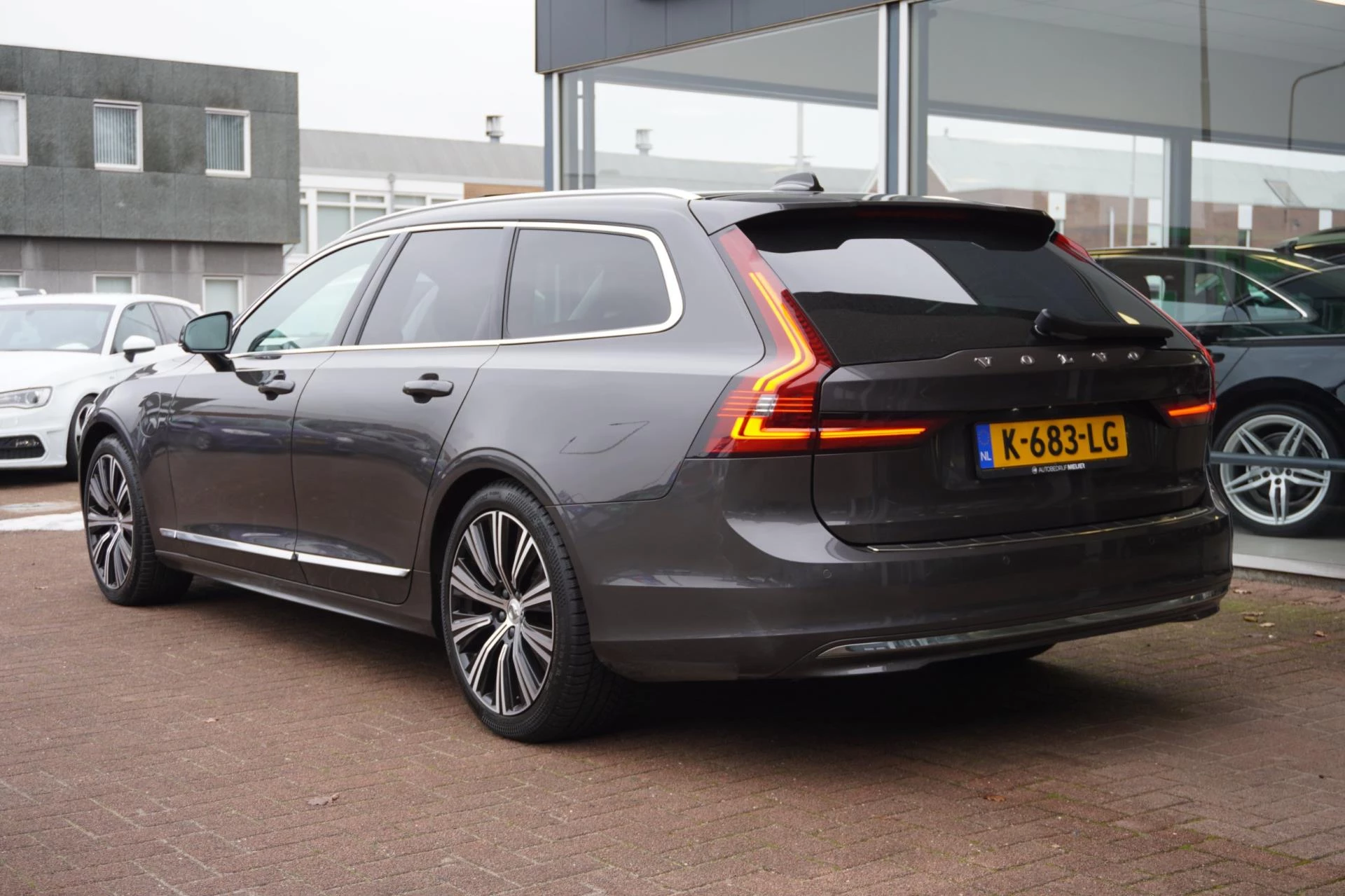 Hoofdafbeelding Volvo V90