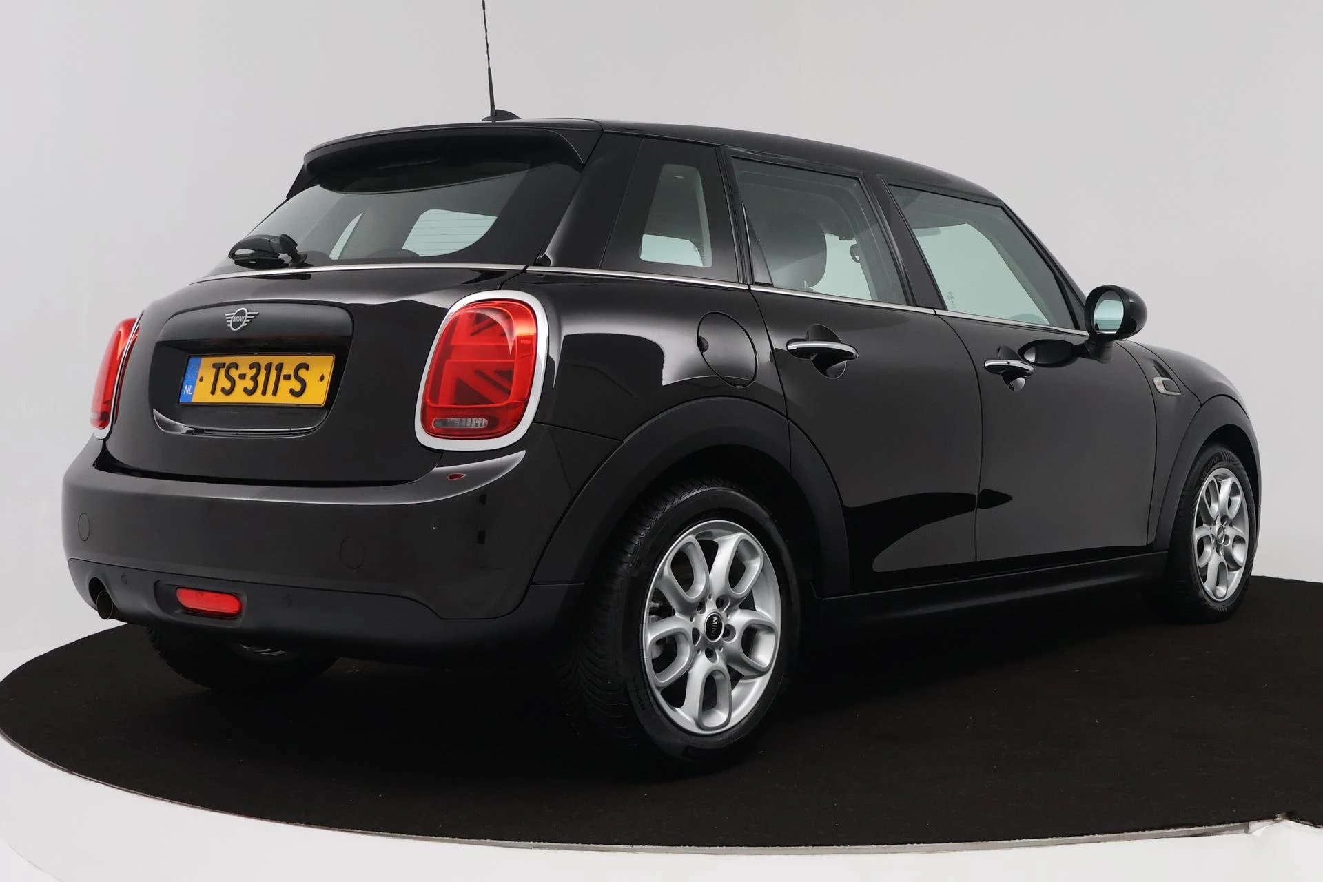 Hoofdafbeelding MINI One