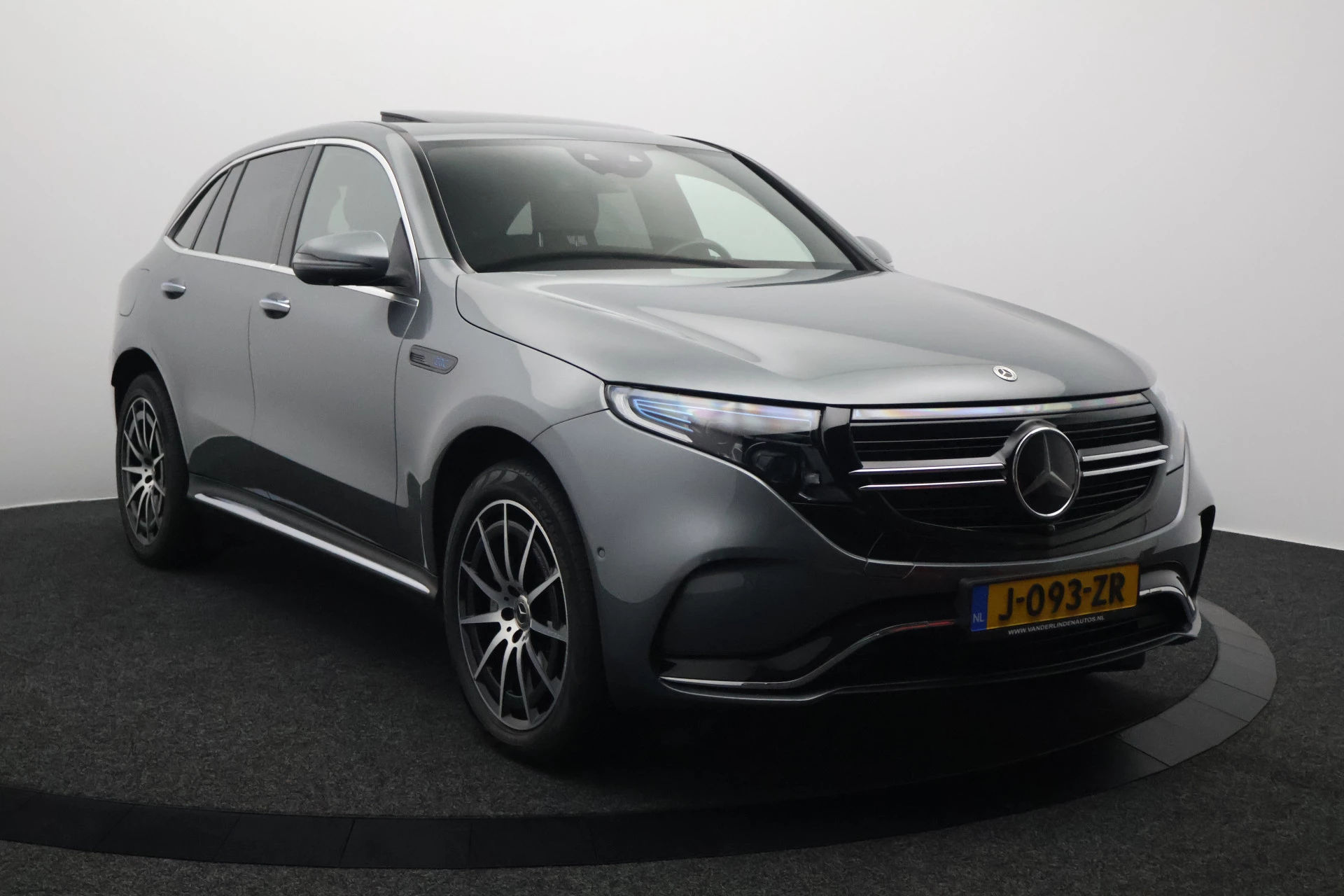 Hoofdafbeelding Mercedes-Benz EQC